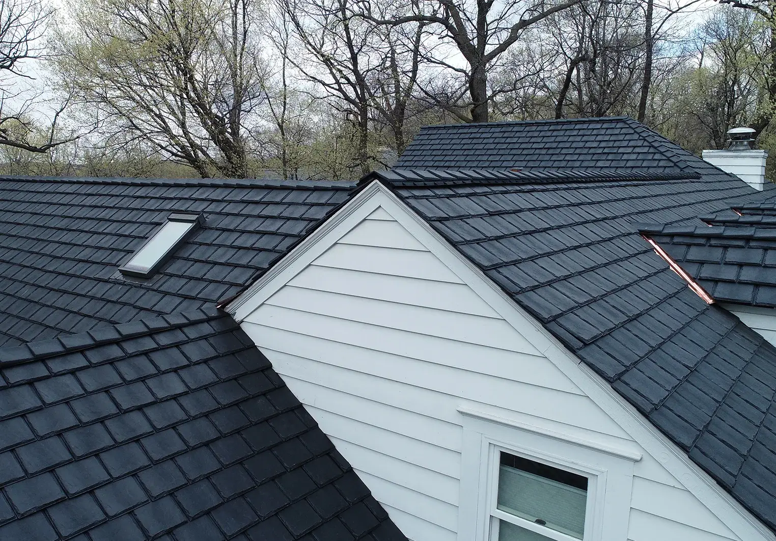 Brava Old World Slate in Onyx installed on a residential roof